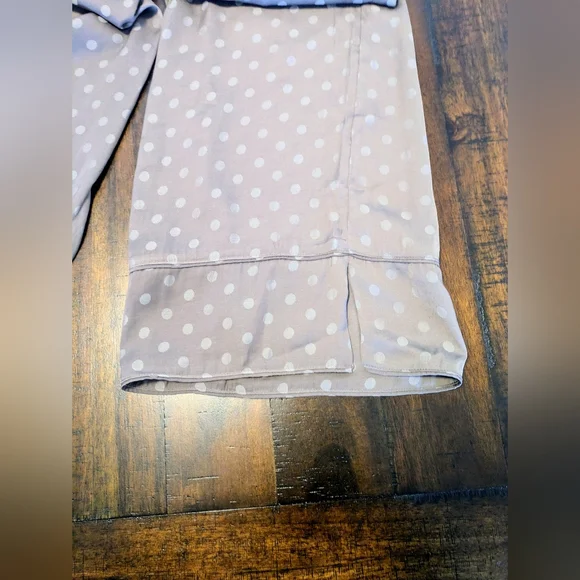 NWT Gap Taupe Polka Dot 2 Piece Pajama Set Size Medium - Picture 11 of 13
